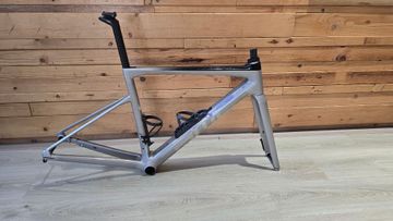 Tweedehands BMC Teammachine SLR 01 MOD 2024 Frameset 2024 Road & Gravel — afbeelding 1 van 3