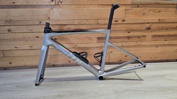Tweedehands BMC Teammachine SLR 01 MOD 2024 Frameset 2024 Road & Gravel — afbeelding 3 van 3