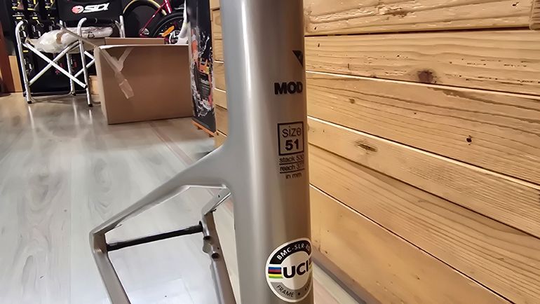 Tweedehands BMC Teammachine SLR 01 MOD 2024 Frameset 2024 Road & Gravel — afbeelding 2 van 3