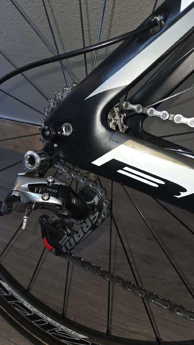 Použité BH Bikes Custom SRAM Red 2015 Road & Gravel — obrázek 4 z 4