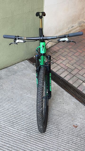 Used Specialized Epic World Cup Expert 2024 Frameset 2024 Mountainbike, Green, 29 — image 4 of 5