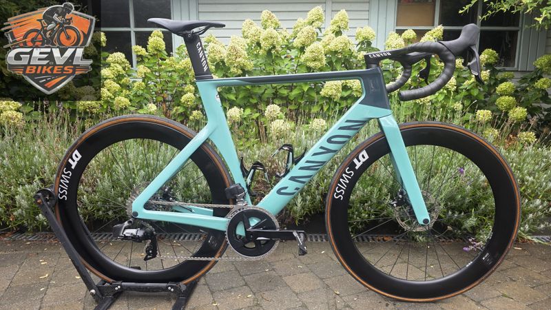 Použité Canyon Aeroad CF SLX 7 Disc eTap 2023 2023 Road & Gravel