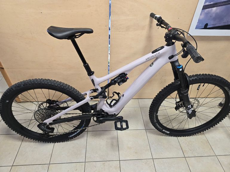 Used Specialized Custom SRAM GX Eagle AXS 2024 Mountainbike, White — image 16 of 17