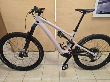 Used Specialized Custom SRAM GX Eagle AXS 2024 Mountainbike, White — image 1 of 17