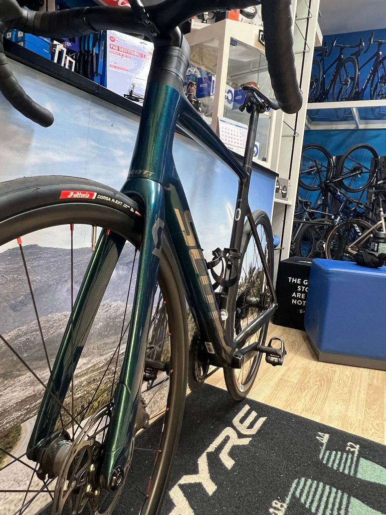 Scott Addict RC Pro 2023 Frameset 2023 Road & Gravel usato, Verde — immagine 8 di 9