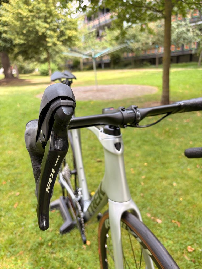 Brugt Trek Émonda SL 5 2024 2024 Road & Gravel — billede 8 af 11