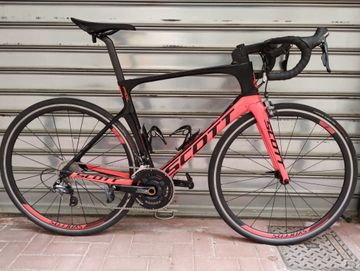 Tweedehands Scott Foil 20 2017 2017 Road & Gravel — afbeelding 1 van 9