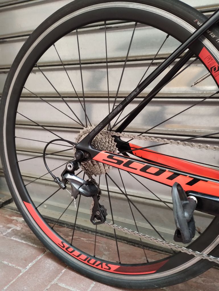 Tweedehands Scott Foil 20 2017 2017 Road & Gravel — afbeelding 4 van 9