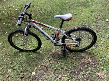 Used Lapierre Raid 24 2013 2013 Mountainbike, White — image 3 of 6