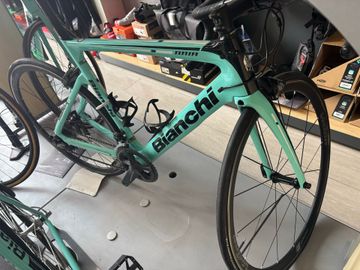 Używany Bianchi Aria Ultegra 2019 2019 Road & Gravel — zdjęcie 4 z 5
