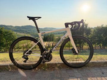 Specialized Tarmac Shimano Dura Ace 2024 Road & Gravel usato, Bianco — immagine 2 di 8