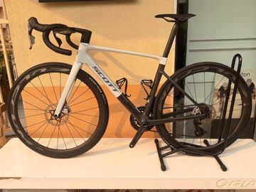 Scott Addict RC Pro 2026 2026 Road & Gravel d'occasion — image 10 sur 15