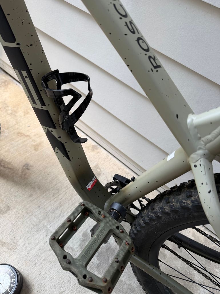 Used Trek Roscoe 9 2022 2022 Mountainbike, Green, 29 — image 8 of 18