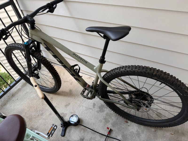 Used Trek Roscoe 9 2022 2022 MTB