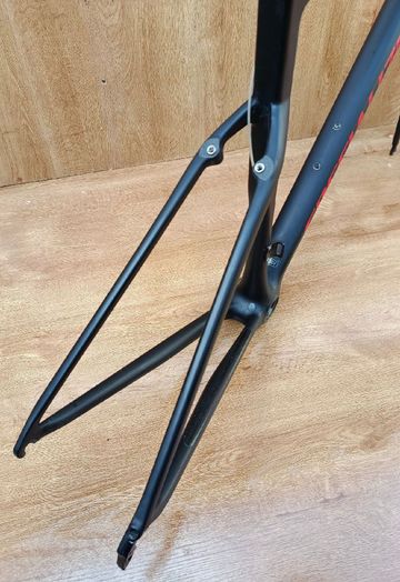 Used Specialized Tarmac Sl6 fact 10r Frameset 2020 Road & Gravel, Black — image 3 of 6