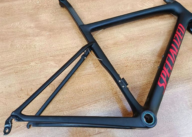 Used Specialized Tarmac Sl6 fact 10r Frameset 2020 Road & Gravel, Black — image 4 of 6