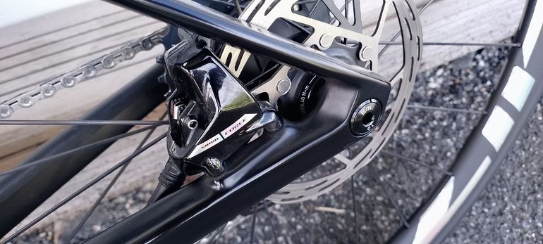 BMC Roadmachine SRAM Force eTap AXS 2025 Road & Gravel usato, Nero — immagine 11 di 14