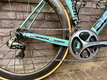 Tweedehands Bianchi Ex-Pro Oltre XR.2 - Former Race Bike of George Bennett (Team LottoNL-Jumbo) 2016 Road & Gravel — afbeelding 3 van 6