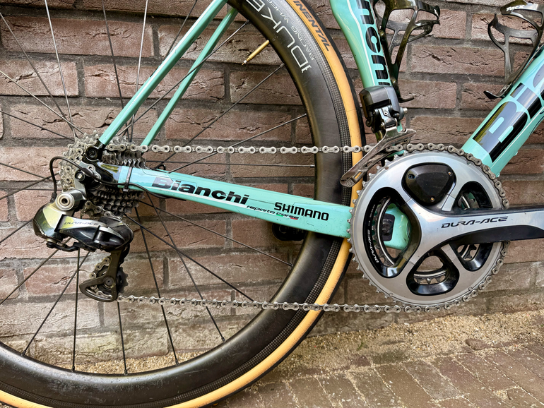 Tweedehands Bianchi Ex-Pro Oltre XR.2 - Former Race Bike of George Bennett (Team LottoNL-Jumbo) 2016 Road & Gravel — afbeelding 3 van 6