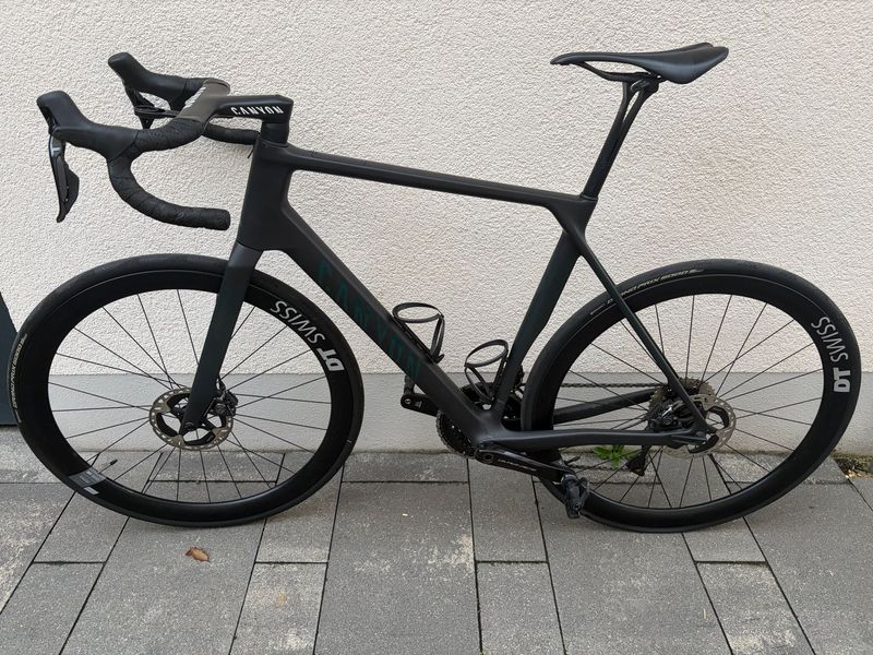 Canyon Ultimate CFR Di2 2023 2023 Road & Gravel de segunda mano