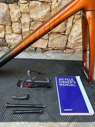 Used Giant Tcr Frameset 2023 2023 Road & Gravel, Orange — image 5 of 12