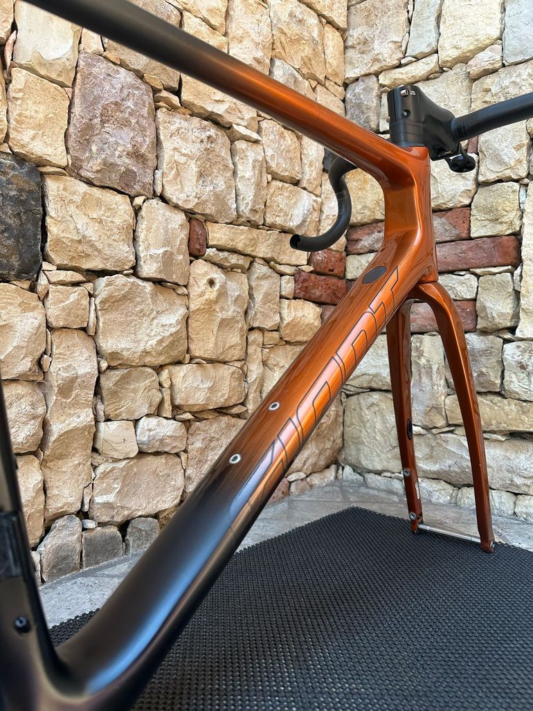 Used Giant Tcr Frameset 2023 2023 Road & Gravel, Orange — image 4 of 12