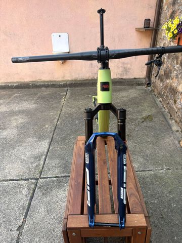 Used Santa Cruz BLUR Frame / Carbon CC 2024 Frameset 2024 Mountainbike, Green, 29 — image 26 of 31