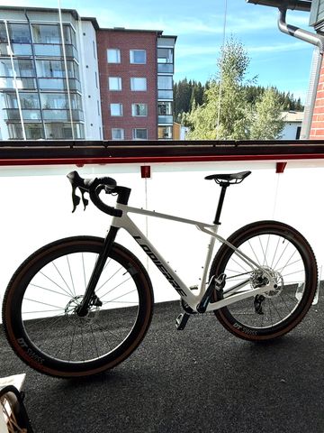 Lapierre Crosshill CF 8.0 2025 2025 Road & Gravel d'occasion — image 1 sur 5