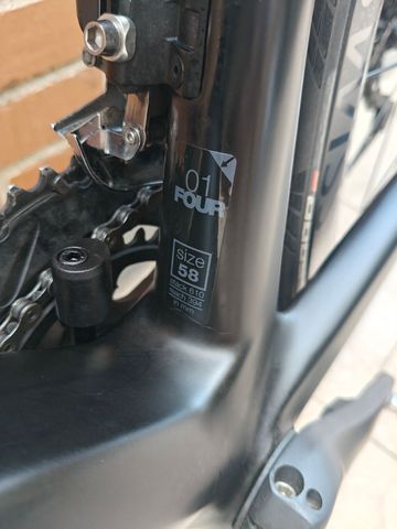 Used BMC Roadmachine 01 FOUR 2019 2019 Road & Gravel, Black — image 5 of 10