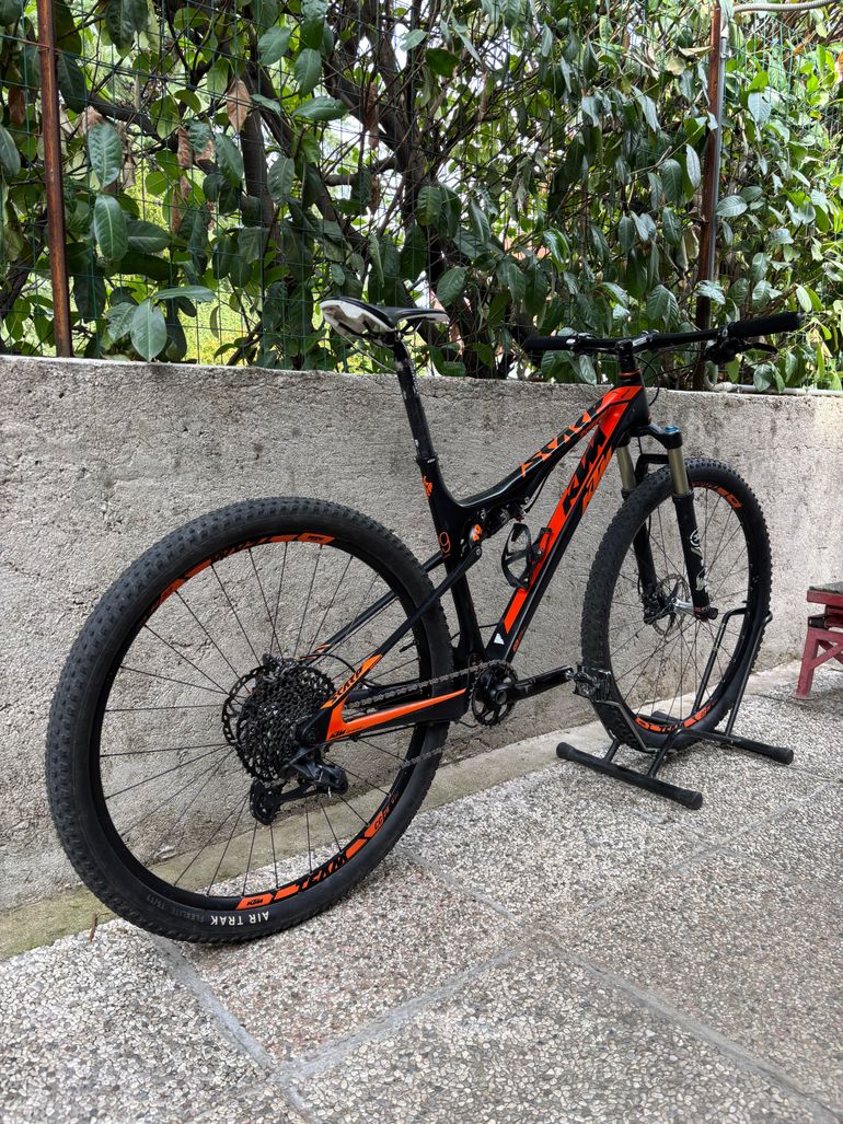 Used KTM Scarp Master 2017 Mountainbike, Black — image 2 of 13