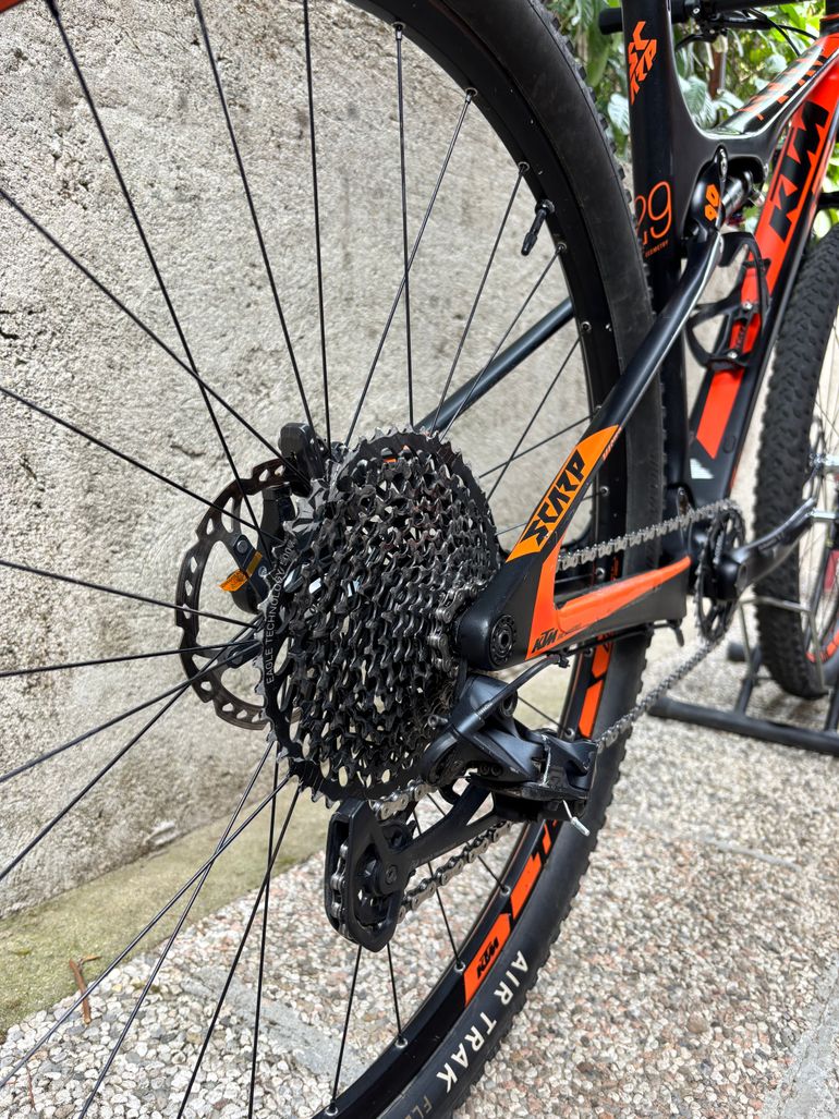 Used KTM Scarp Master 2017 Mountainbike, Black — image 5 of 13