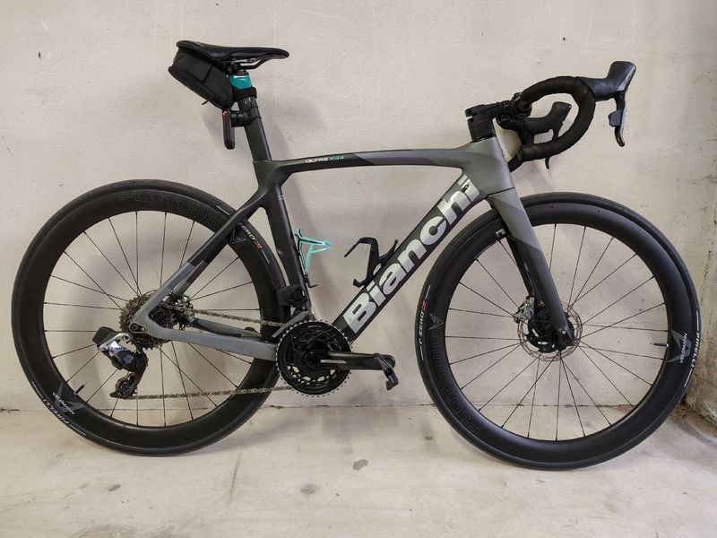 Used Bianchi Oltre XR4 - Ultegra Di2 2022 2022 Road & Gravel
