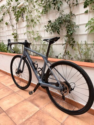 Canyon Endurace CF 7 2024 2024 Road & Gravel d'occasion — image 7 sur 9