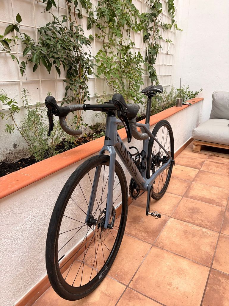 Canyon Endurace CF 7 2024 2024 Road & Gravel d'occasion — image 8 sur 9