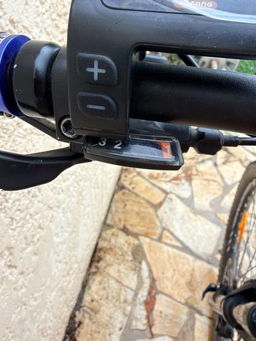 Used E-Vision VTT électrique E-Vision 27, 5” – RockShox – Bafang 250W – Shimano Altus – Hardtail 2021 Mountainbike, Red, 27.5 (650B) — image 6 of 13