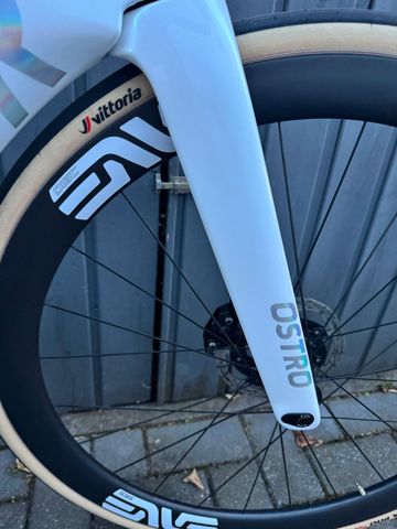 Used Factor Ostro SRAM Force eTap AXS 2026 Road & Gravel, White — image 7 of 8