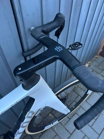 Used Factor Ostro SRAM Force eTap AXS 2026 Road & Gravel, White — image 2 of 8