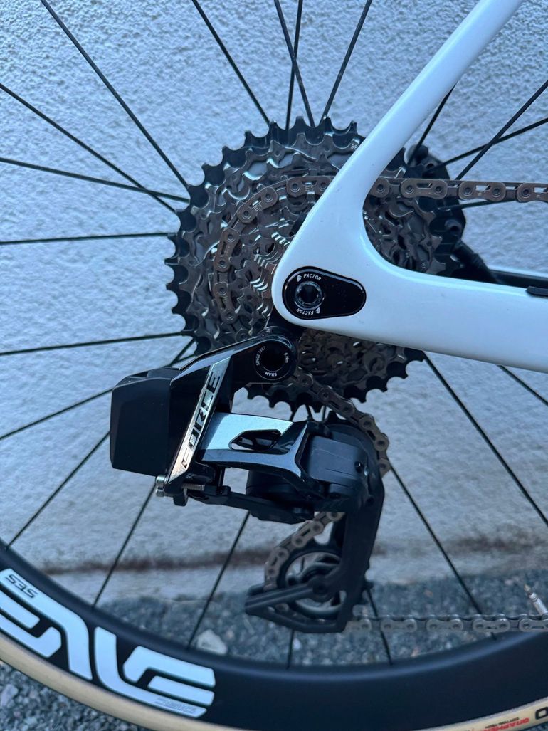 Used Factor Ostro SRAM Force eTap AXS 2026 Road & Gravel, White — image 5 of 8
