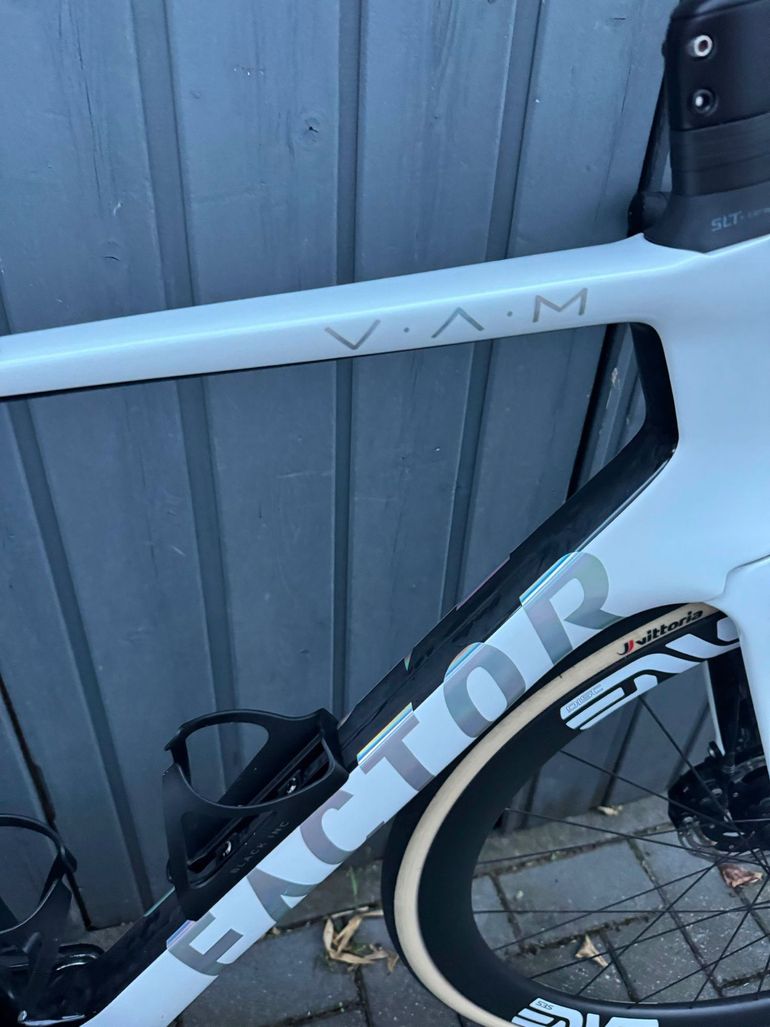 Used Factor Ostro SRAM Force eTap AXS 2026 Road & Gravel, White — image 4 of 8