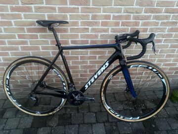 Used Stevens Super prestige Shimano Ultegra Di2 2019 Road & Gravel, Black — image 1 of 18