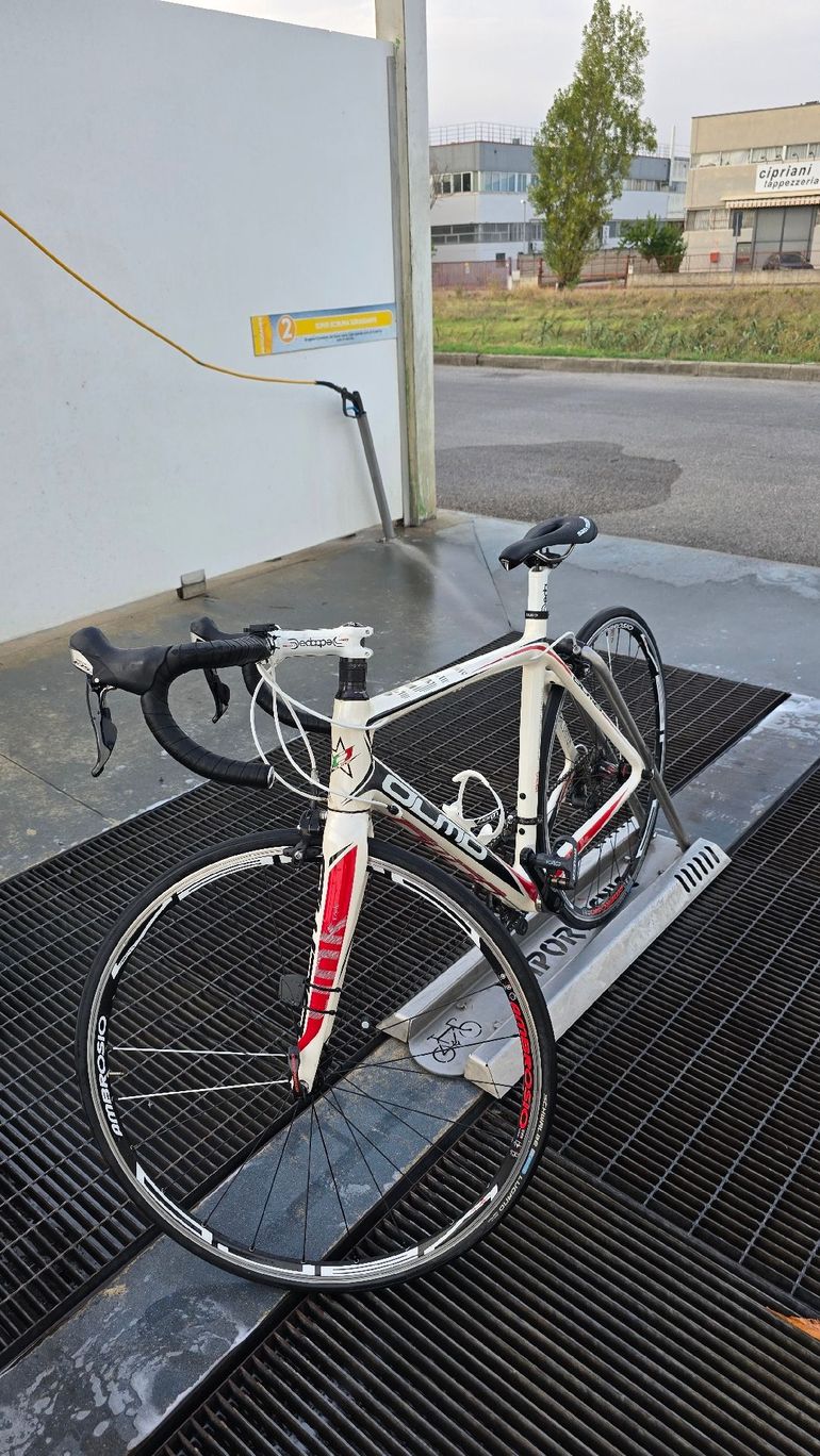 Tweedehands Olmo Custom Shimano 105 2016 Road & Gravel — afbeelding 6 van 12