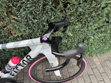 Used Factor One Custom SRAM Red eTap AXS 2026 Road & Gravel, White — image 4 of 6