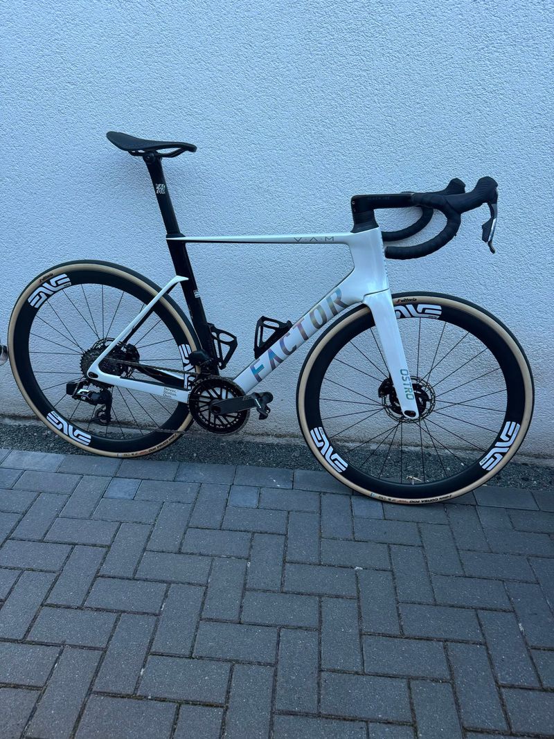 Used Factor OSTRO VAM - SRAM Red 2026 2024 Road & Gravel