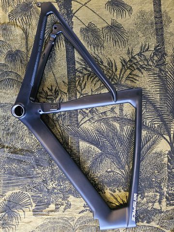 Used WINSPACE Custom Frameset 2025 Road & Gravel, Black — image 1 of 15
