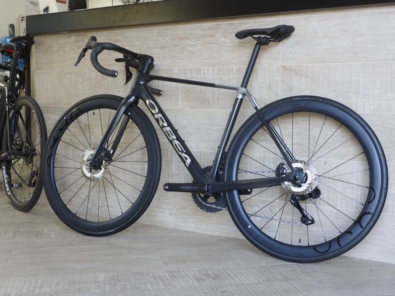Käytetty Orbea Orca M20iTEAM 2026 2026 Road & Gravel