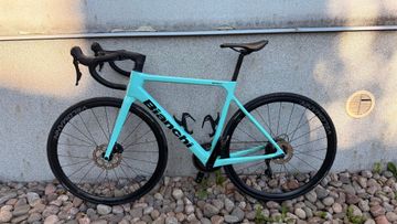 Used Bianchi Sprint 105 2025 2025 Road & Gravel, Blue — image 2 of 8