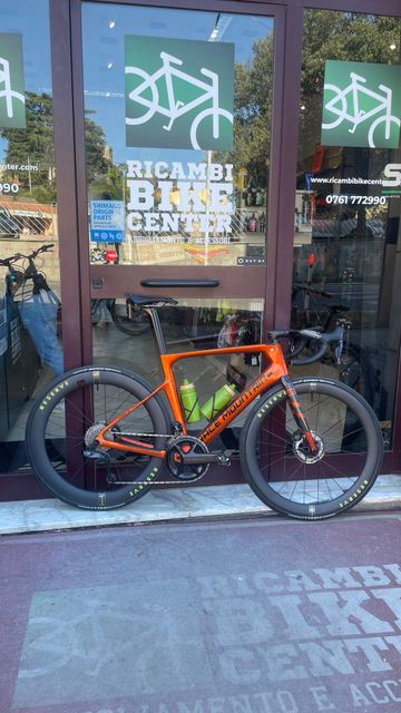 Used RACE MOUNTAIN Custom Shimano Ultegra Di2 2020 Road & Gravel, Orange — image 3 of 3