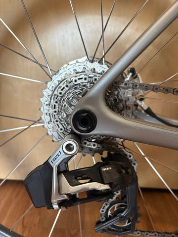 Used Enve Fray PRO RED 2025 2025 Road & Gravel, Light Gray — image 4 of 10