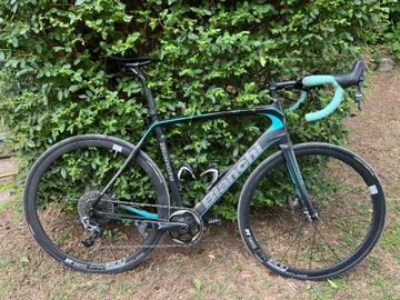 Tweedehands Bianchi Infinito SRAM Force 2018 Road & Gravel — afbeelding 1 van 3