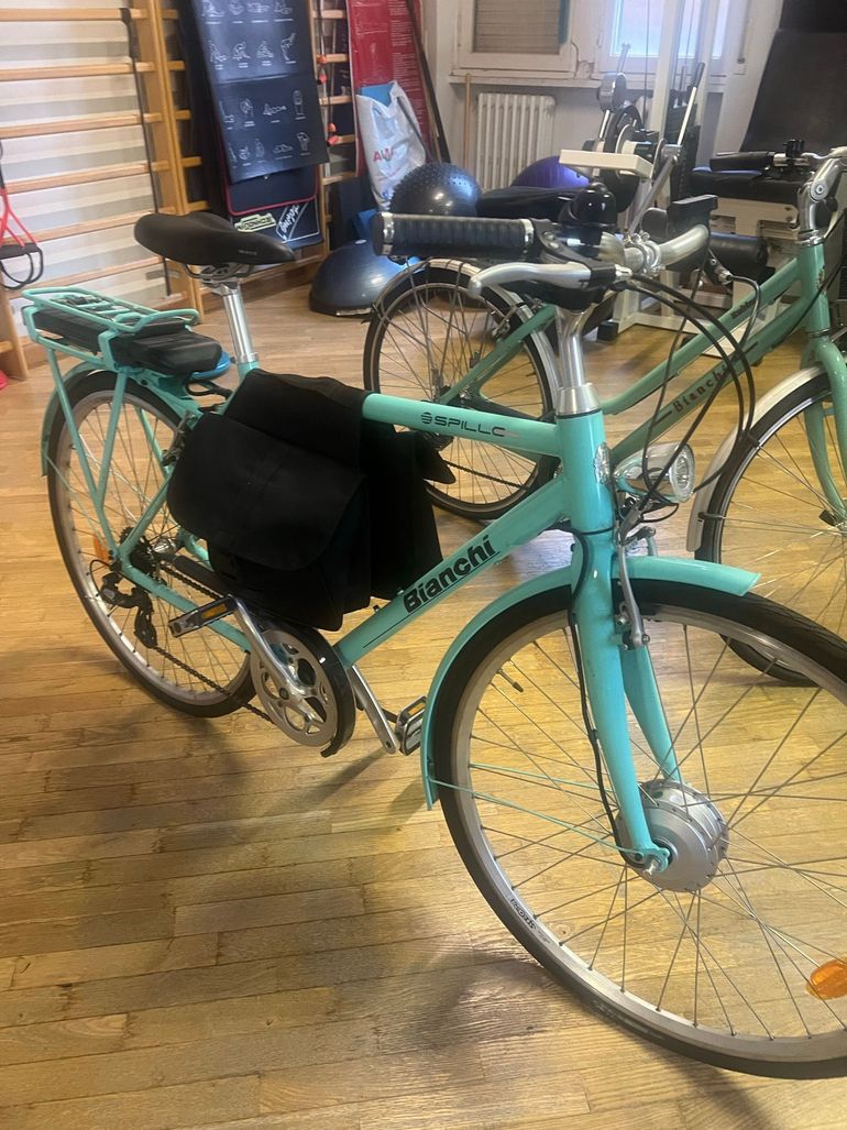 Used Bianchi E-Spillo Shimano GRX 2021 Road & Gravel, Green — image 3 of 4